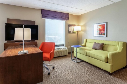 Hampton Inn By Hilton & Suites Chicago-Libertyville image 15