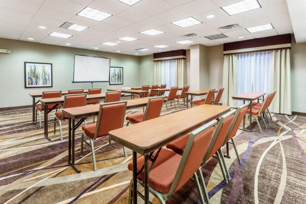Hampton Inn By Hilton & Suites Chicago-Libertyville